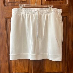 White Elastic Waist Skort